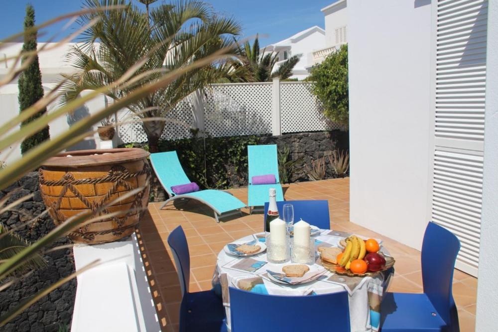 Apartments Gina Y Vista Oceano Puerto del Carmen  Exteriör bild