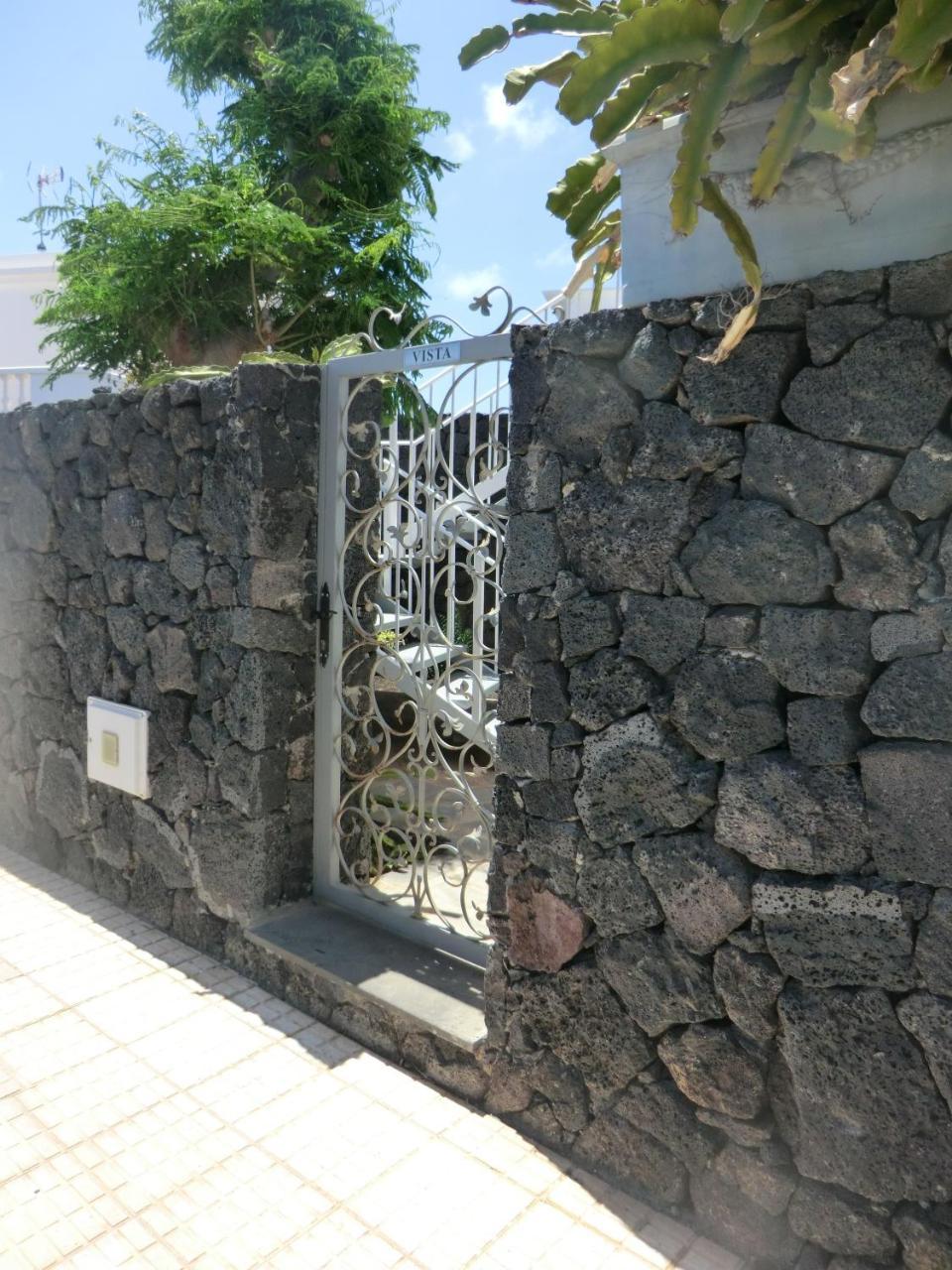 Apartments Gina Y Vista Oceano Puerto del Carmen  Exteriör bild